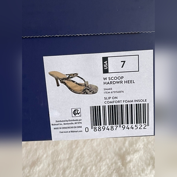 Scoop NYC Snakeskin Patterned Heels - Picture 9 of 10